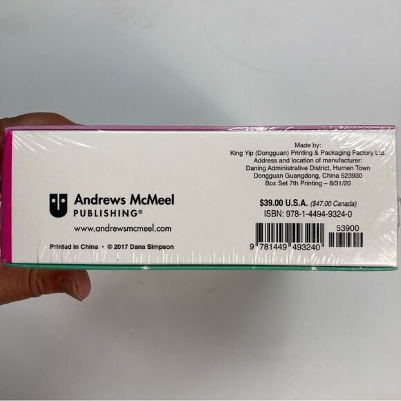 The Big Sparkly Box of Unicorn Magic by Dana Simpson 2017 Kids Books New Sealed - Picture 4 of 7